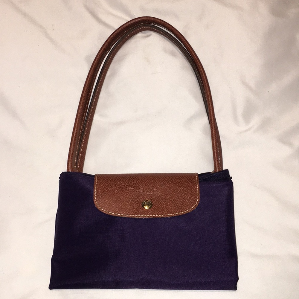 Longchamp Medium Shoulder Tote in Bilberry